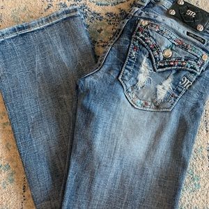 Women’s Miss me jean